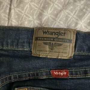 Men's Wranglers 32x32 Five Star Premium Flex Relaxed Fit Bootcut Jean